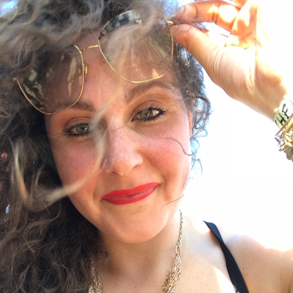 Meet your Posher, Jana - Picture 6 of 6